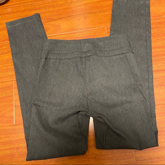 RW&Co Dark Grey Dress Pants. Jegging feel. Straight leg. Size XS. - Picture 3 of 3